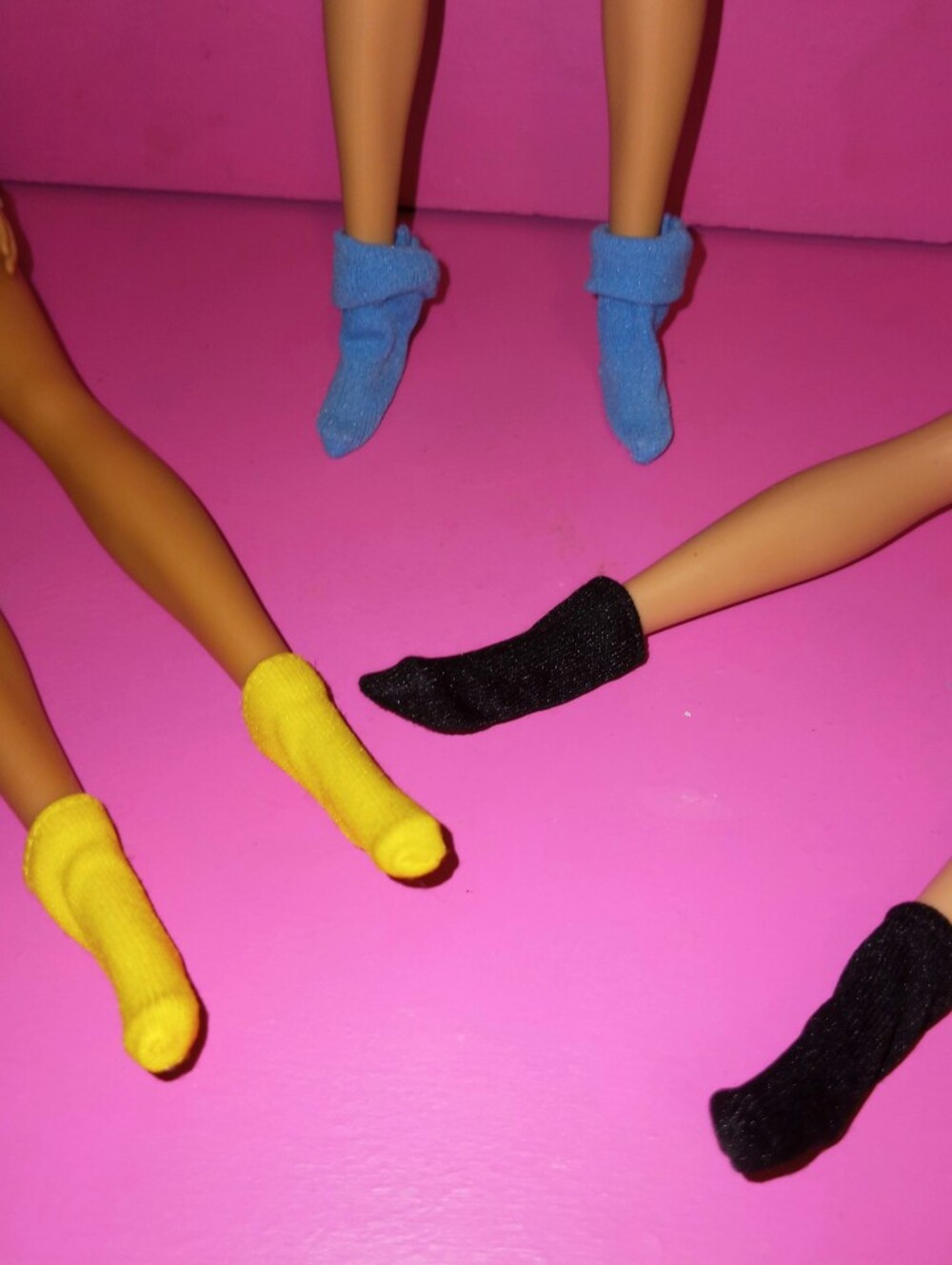 Barbie doll Black, Blue & yellow socks